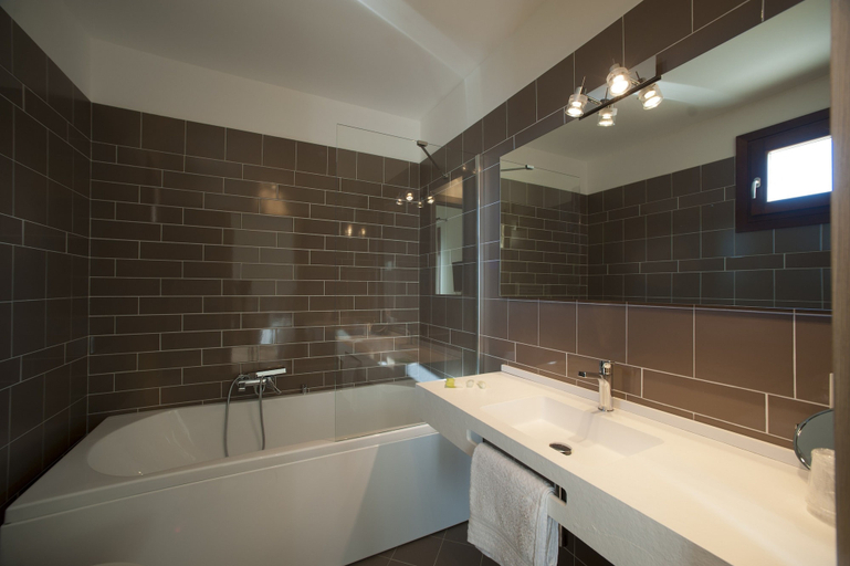 Bathroom 4, Feudo del Biviere, Trapani
