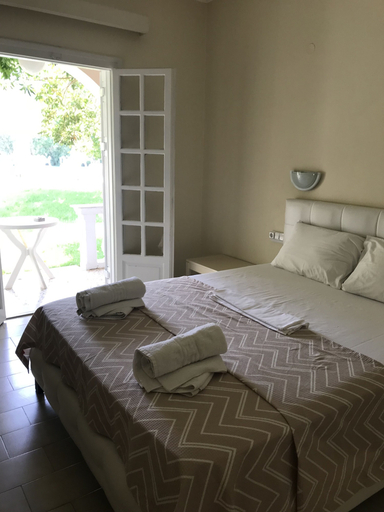 Bedroom 3, Vicky's Garden, Ionian Islands