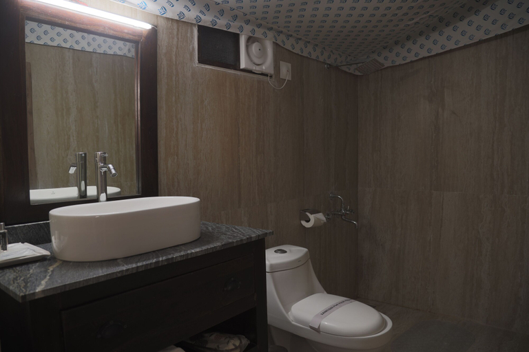 Bathroom 3, Statue Of Unity Tent City, Narmada