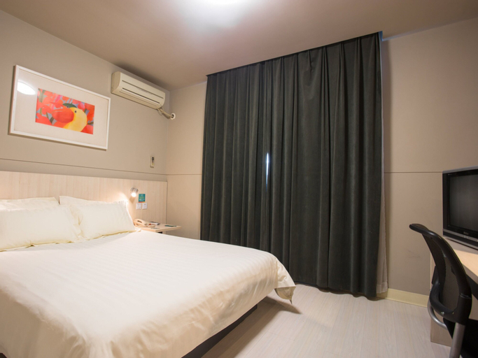 Bedroom 3, Jinjiang Inn Zhenjiang Jurong Renmin Rd, Zhenjiang