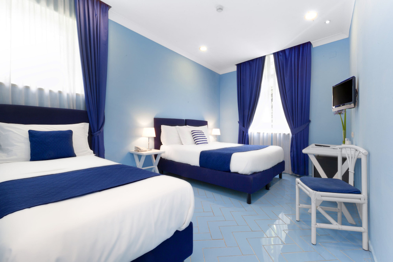 Bedroom 2, Hotel La Bougainville, Salerno
