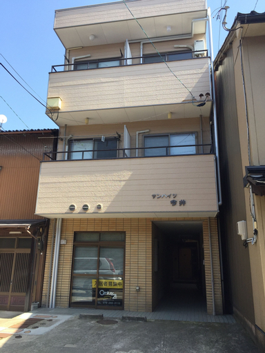 Kanazawa-Hachitabi Kasaichi, Kanazawa