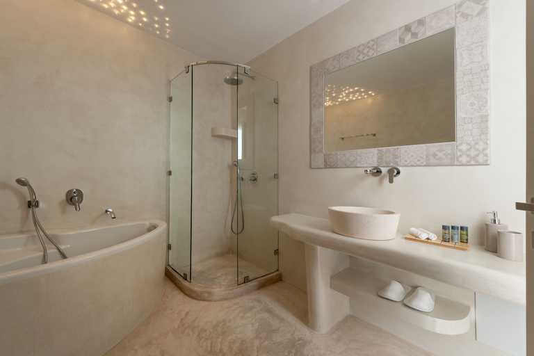 Bathroom 3, Keti Hotel, South Aegean