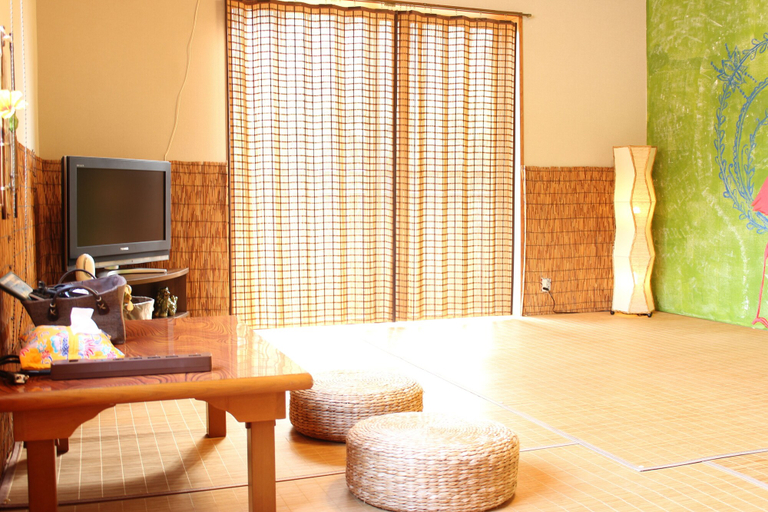 Bedroom 2, Okinawa Minshuku Kariyushi Honkan, Shirahama