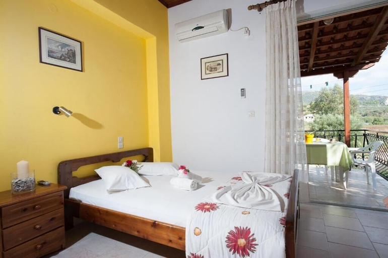 Bedroom 4, Nikos Studios, Ionian Islands