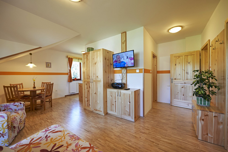 Others 4, Apartments Tourist Farm Gradišnik, Prevalje