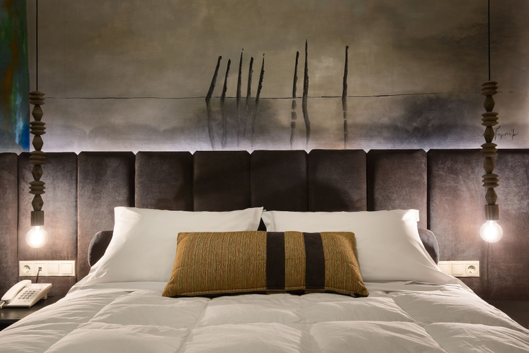 Bedroom 5, Hotel Kentrikon, Peloponnese