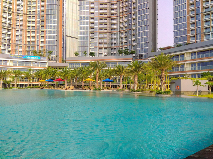 Pool, Fancy And Nice Studio Apartment At Gold Coast, Jakarta Utara