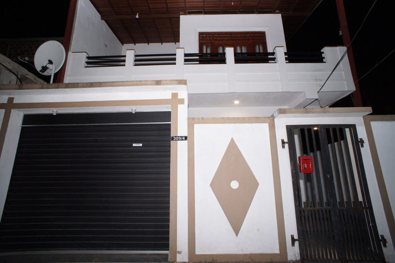 Others 3, Villa304, Galle Four Gravets