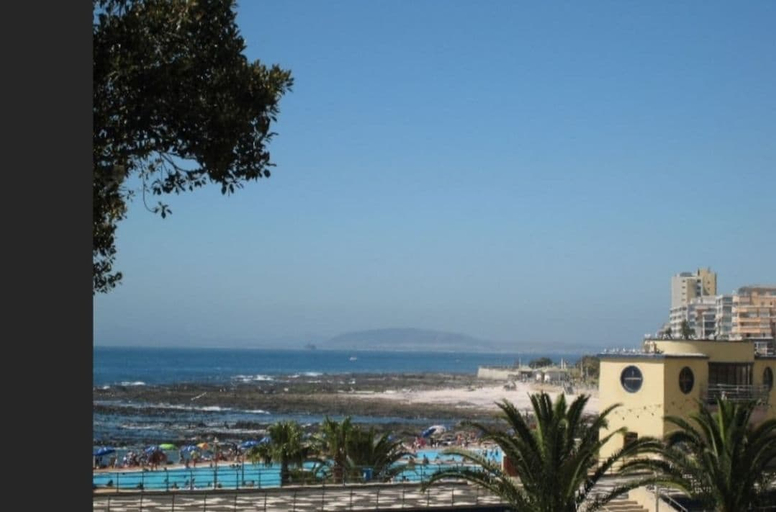 Others 4, 2 Bedroom Lido Apartment Sea Point, City of Cape Town
