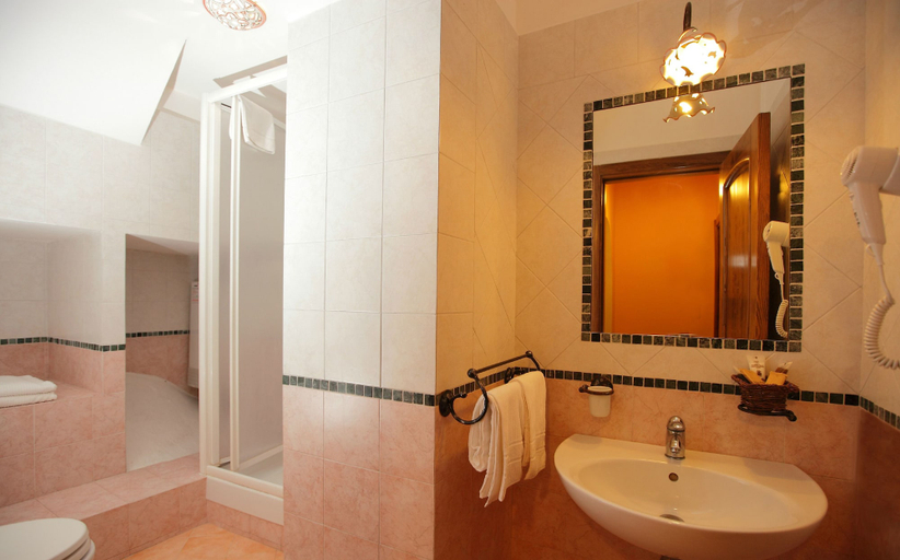 Bathroom 4, Residence L'Incanto Sorrento, Napoli
