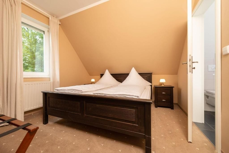 Bedroom 4, Hotel Wasserschlößchen, Burgenlandkreis