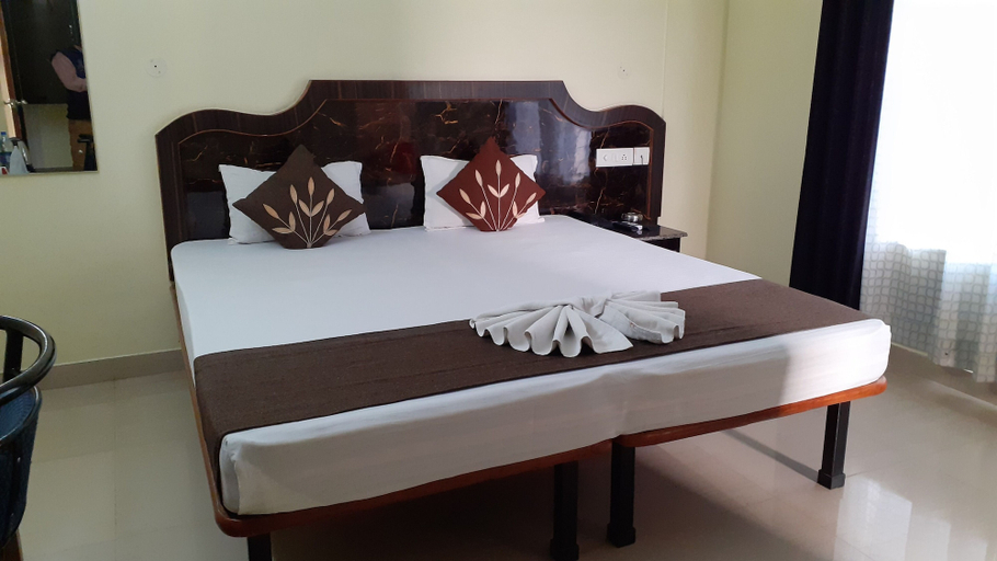 Bedroom 3, Hotel Niladrii Galaxy, Darjiling