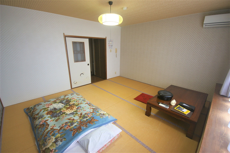 Bedroom 4, Sakurakan - Hostel, Minamikyūshū