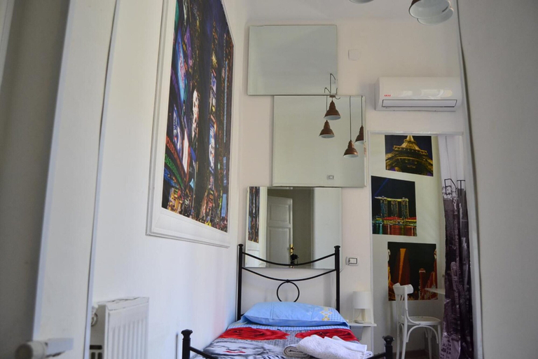 Bedroom 3, AmoRoma Vatican, Rome