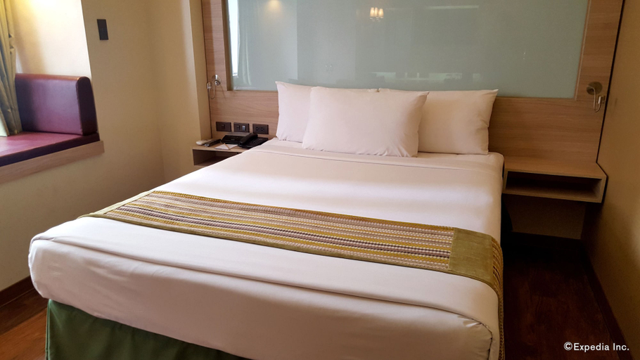Bedroom 3, Microtel by Wyndham Baguio, Baguio City