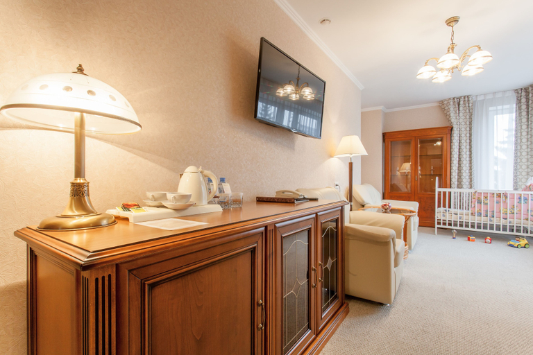 Bedroom 3, Oktyabrskaya Hotel, Ekaterinburg gorsovet