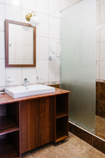 Bathroom 3, Democratia Ultra All Inclusive, Novorossiysk gorsovet