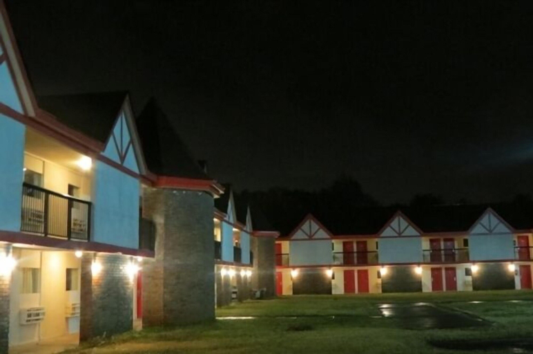 Affordable Hotel, DeKalb