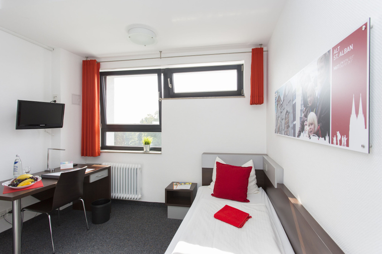 Bedroom 2, DJH City-Hostel Köln-Riehl, Köln