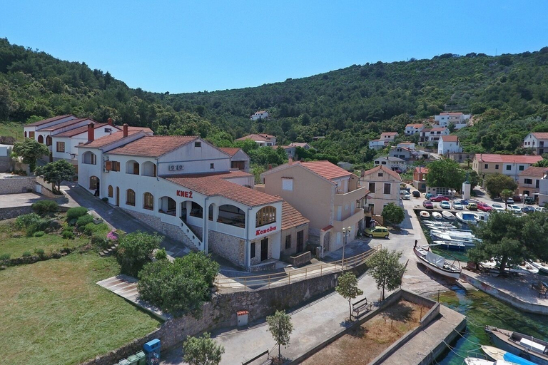 Exterior & Views 2, Knez Mali Iz, Sali
