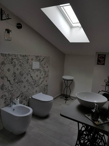 Bedroom 5, Books&Bikes, Udine