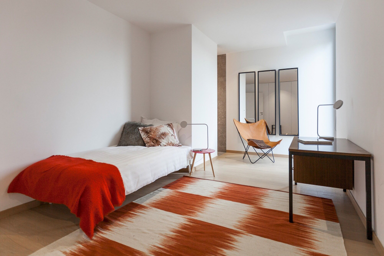 Bedroom 3, Unit 5 - Trendy Smart Home Triplex Private Garden & Parking, Bruxelles