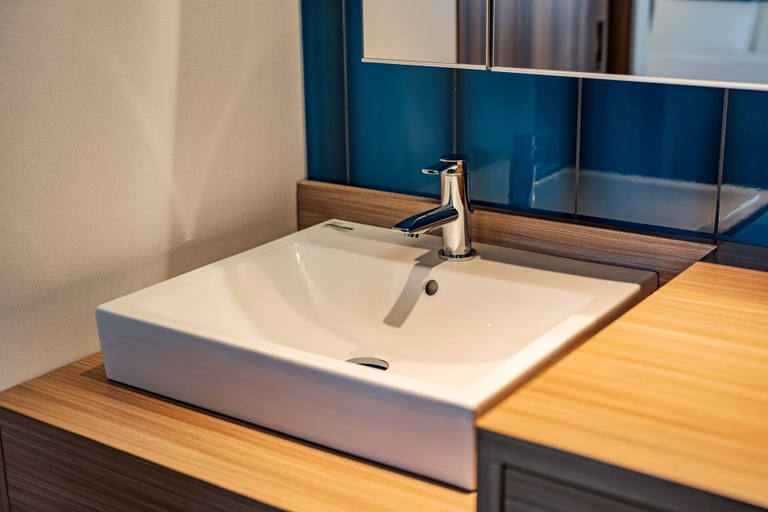Bathroom 4, UNO HOTEL, Tamano