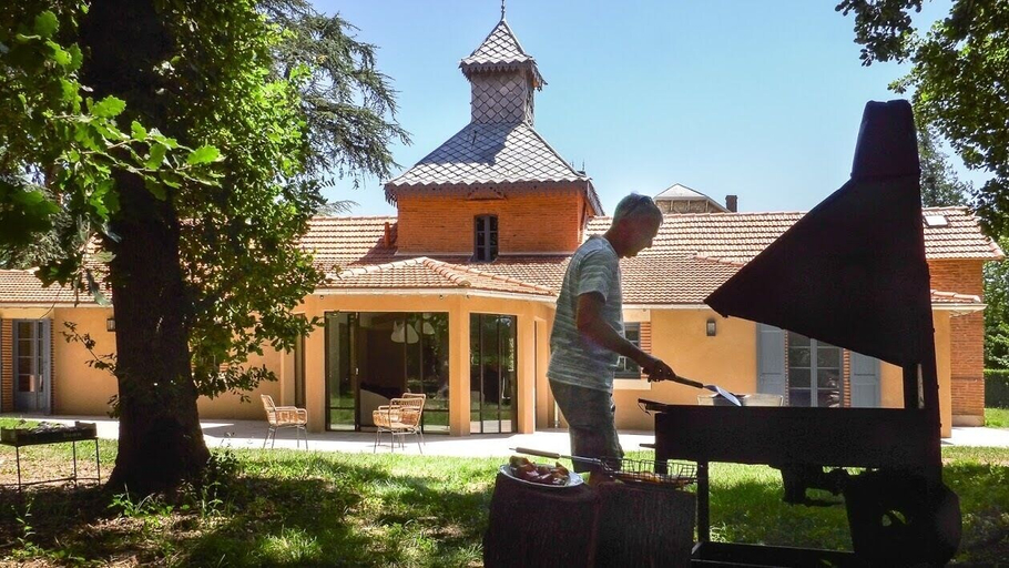 Exterior & Views 2, Domaine du Buc Les Gites de Prestige, Tarn