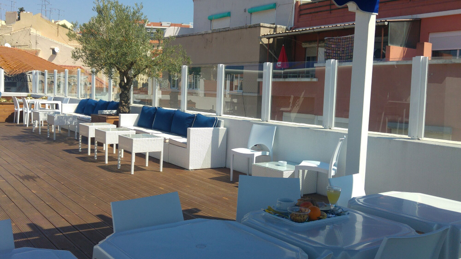Food & Drinks 5, Lisbon Terrace Suites Apartment for Large Groups with Amazing Terrace, Lisbon