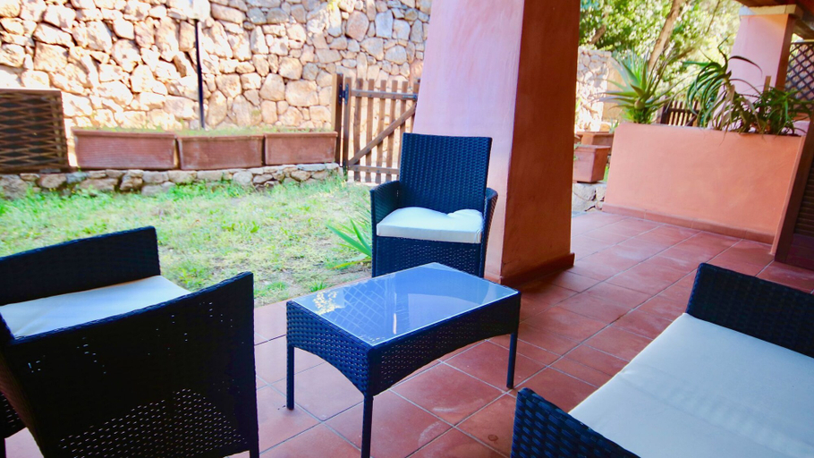 Porch 3, Harry's House, Olbia-Tempio