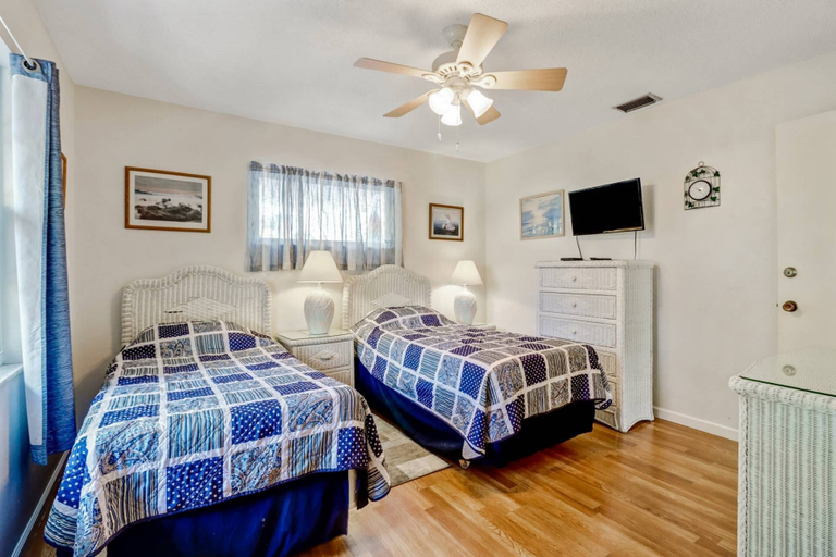 Bedroom 4, 1335 Santos Rd-upstairs Unit, Lee