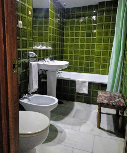Bathroom 3, Hotel Albucasis, Córdoba