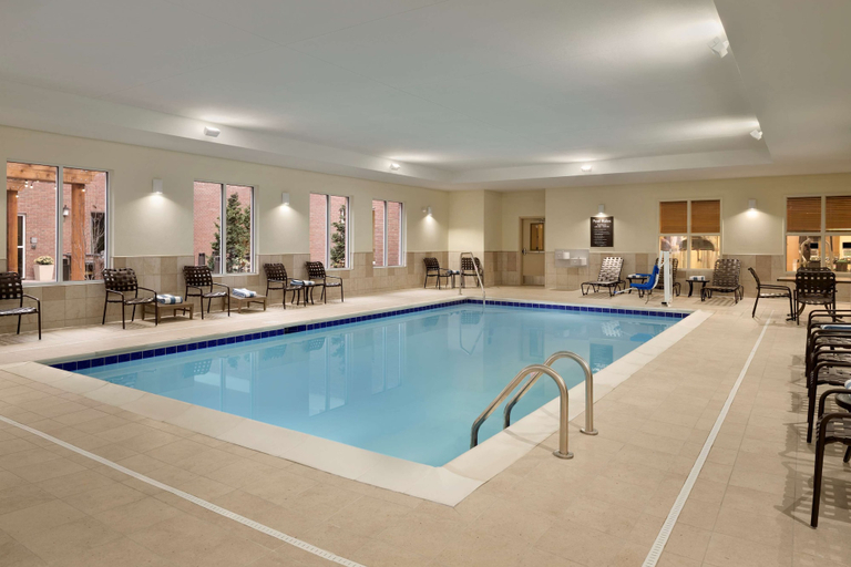 Sport & Beauty 5, Homewood Suites by Hilton Kalamazoo-Portage, Kalamazoo