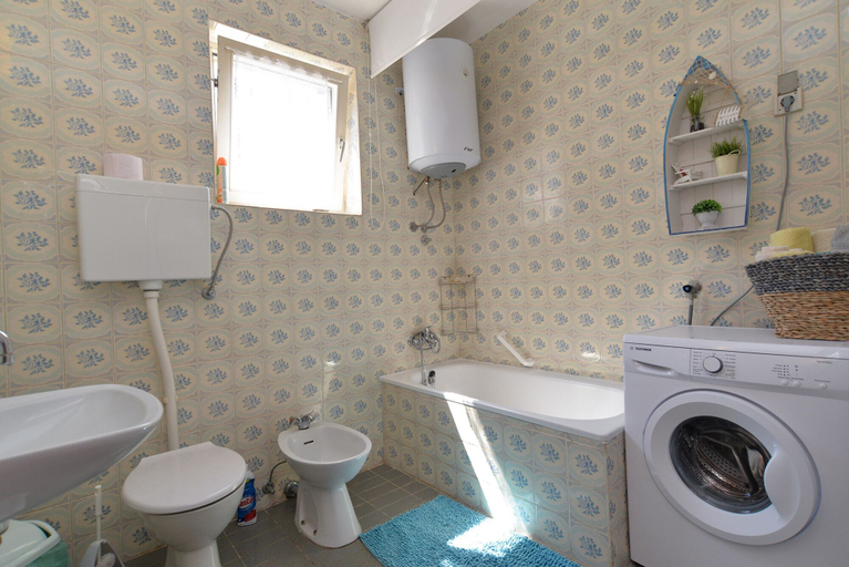 Bathroom 3, Apartment 1817, Fažana