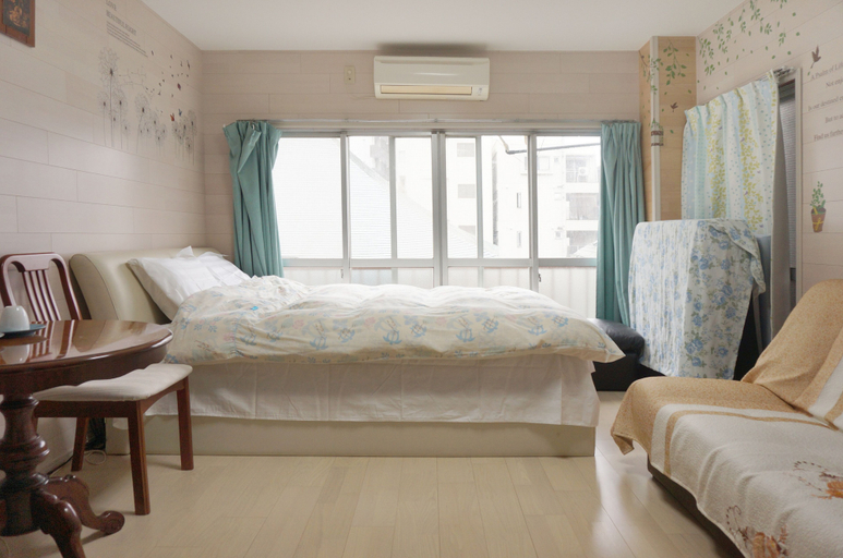 Bedroom 3, Asakusa Hotel 302, Taitō