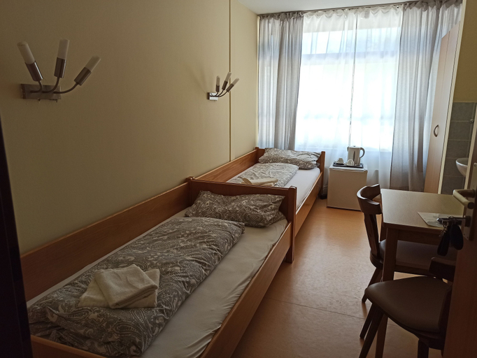 Bedroom 3, Restaurant El Greco, Dillingen an der Donau
