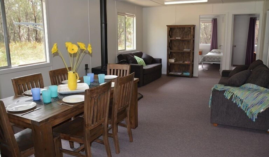 Others 5, Robinsons Cabin, Tenterfield