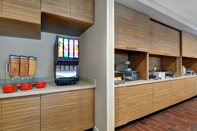 Food & Drinks 5, TownePlace Suites by Marriott Jacksonville East, Duval