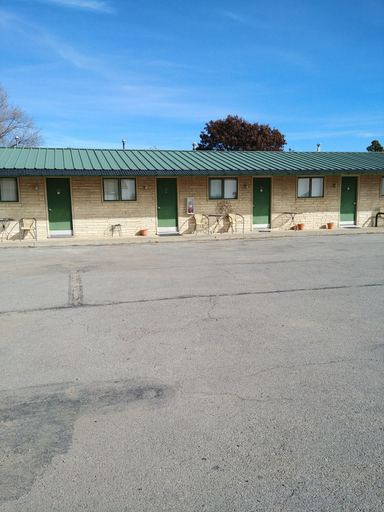 Exterior & Views 4, Cactus Inn, Gray