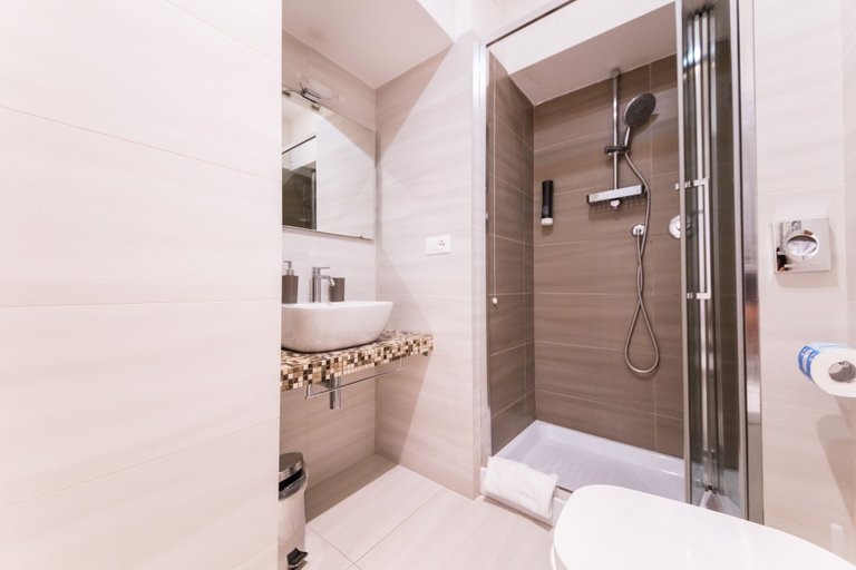 Bathroom 5, Residenza Alexander, Rome