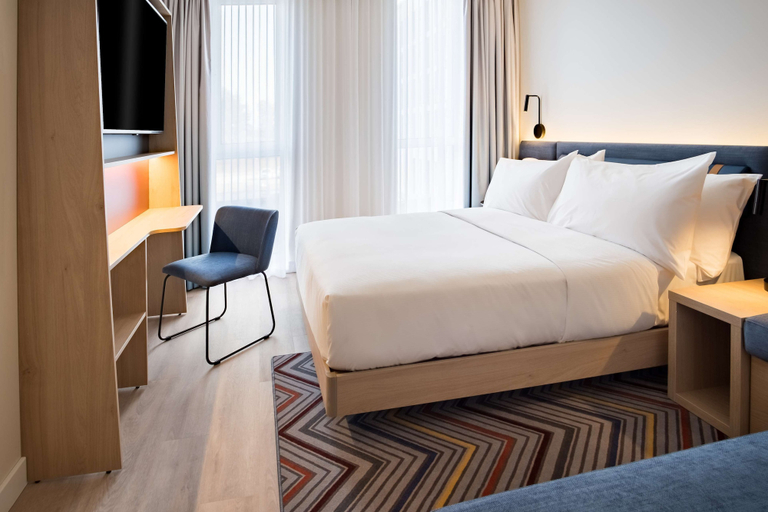 Bedroom 3, Hampton By Hilton Riga Airport, Riga