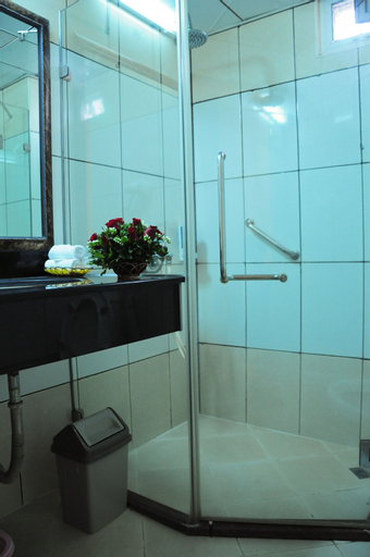 Bedroom 4, Thai Ha Hotel, Đống Đa