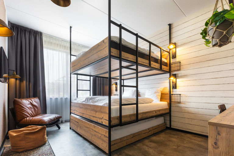 Bedroom 4, GuestHouse Hotel Kaatsheuvel, Loon op Zand
