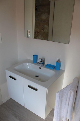 Bathroom 3, Sansego Suites, Susak