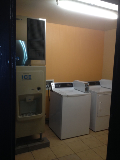 Others 5, Economy inn, Ouachita