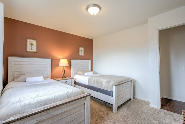 Bedroom 3, 3bdrm Value and Comfortcheyenne Mountain Suburbs!, El Paso