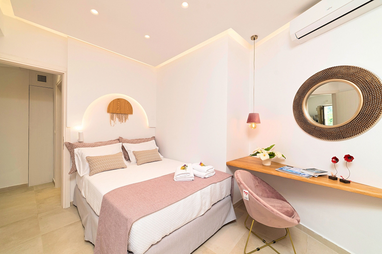 Bedroom 3, Blue Lake Villa, Crete