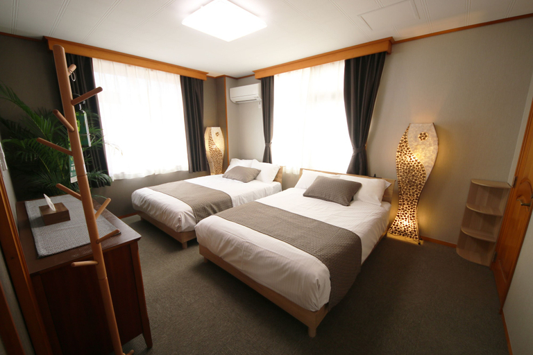 Bedroom 3, SAKURAYA kokusaidori, Naha