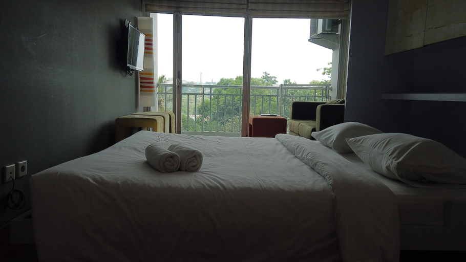 Bedroom 2, Unique Studio Galeri Ciumbuleuit Apartment near Dago, Bandung